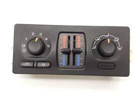 100370033 Chevrolet 2003-2006 Silverado Oem Climate Control Defrost Switch