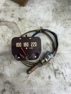 1511264 Chevrolet 1940-1946 Truck Temperature Sensor