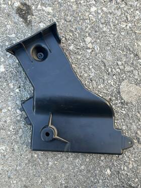 15816010 Chevrolet 2010 - 2017 Chevy Equinox Hvac Heater Core Tube Cover Oem Used