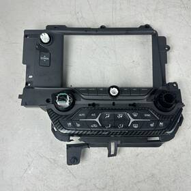 Chevrolet 23218535 14-19 Corvette Dash Ac Heater Climate And Radio Control Unit Panel Oem