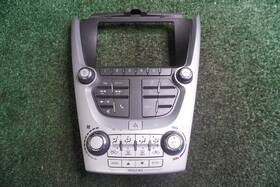 23334972 Chevrolet 2016 Equinox Radio Bezel Audio Hazard Ac Control Oem