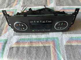 25928677 Chevrolet 2008-2011 Chevy Tahoe Yukon Ac Heater Climate Control Unit
