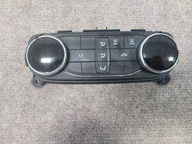 42854935 Chevrolet 2023-2024 Trailblazer Heat/ac Controller Auto Temp Control Id