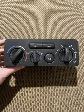 52799b Chevrolet 1998-2002 Prizm Climate Control Unit Ac Heater Temperature Oem