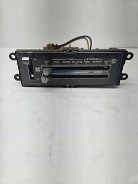 655-01296 Chevrolet 78-88 Monte Carlo Cutlass Ac Temperature Climate Control Unit G-body