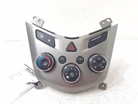 655-unk Chevrolet 2012 Sonic A/c Heat Temperature Control Unit Oem Lkq