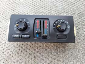 15832313 Chevrolet 689132248216 03-06 Chevy Silverado 1500 2500 Ac Heater Climate Temperature Control Broken Tab