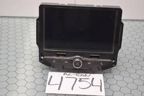 84371468 Chevrolet 18 19 Trax Radio Display Screen Control Used Stock #4754-ac