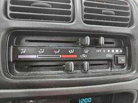 30021611 Chevrolet Geo 1999 - 2004 Chevy Tracker Climate Control Heat Ac Oem