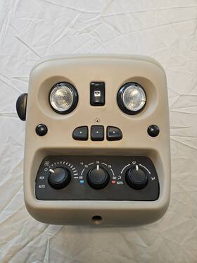 Gm 04 05 06 1500 2003 To 2006 Chevy Tahoe Over Head Console Climate Control With Dome Lights