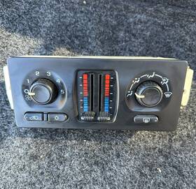 15201670 Gm 03-06 Silverado Sierra Tahoe Yukon Manual Dual Zone Climate Control 04 05 Chevy