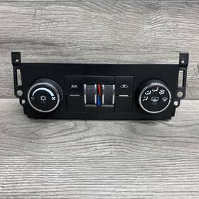 25901393 Gm 2007-2009 Chevrolet Tahoe Suburban Ac Heater Temperature Climate Control Unit