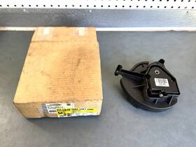 15863481 Gm Oem Nos Air Distributor Bracket 2008-2012 Chevrolet Malibu
