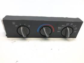 9375795 Gm Trucks 2001-2007 Chevrolet Express 3500 Ac Heater Temperature Climate Control Switch