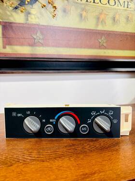 015737 Oem Original 96-00 Chevy C/k 1500 2500 3500 Dash A/c Heater Climate Temperature Control