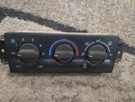 1999-2002 Gmc Sierra Chevy Silverado Climate Control / Hvac-no Rear Def Oem. Fixed Price $44.44.