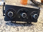 04-08 Chevy Malibu Temperature Control Classic Style Emblem In Grille 28014589. Fixed Price $27.00.